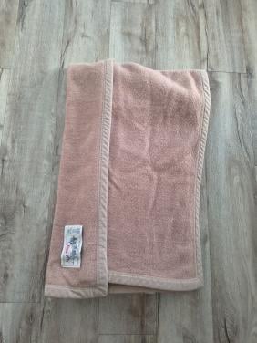 Prachtige beige wollen deken, AaBe zuiver scheerwol deken.