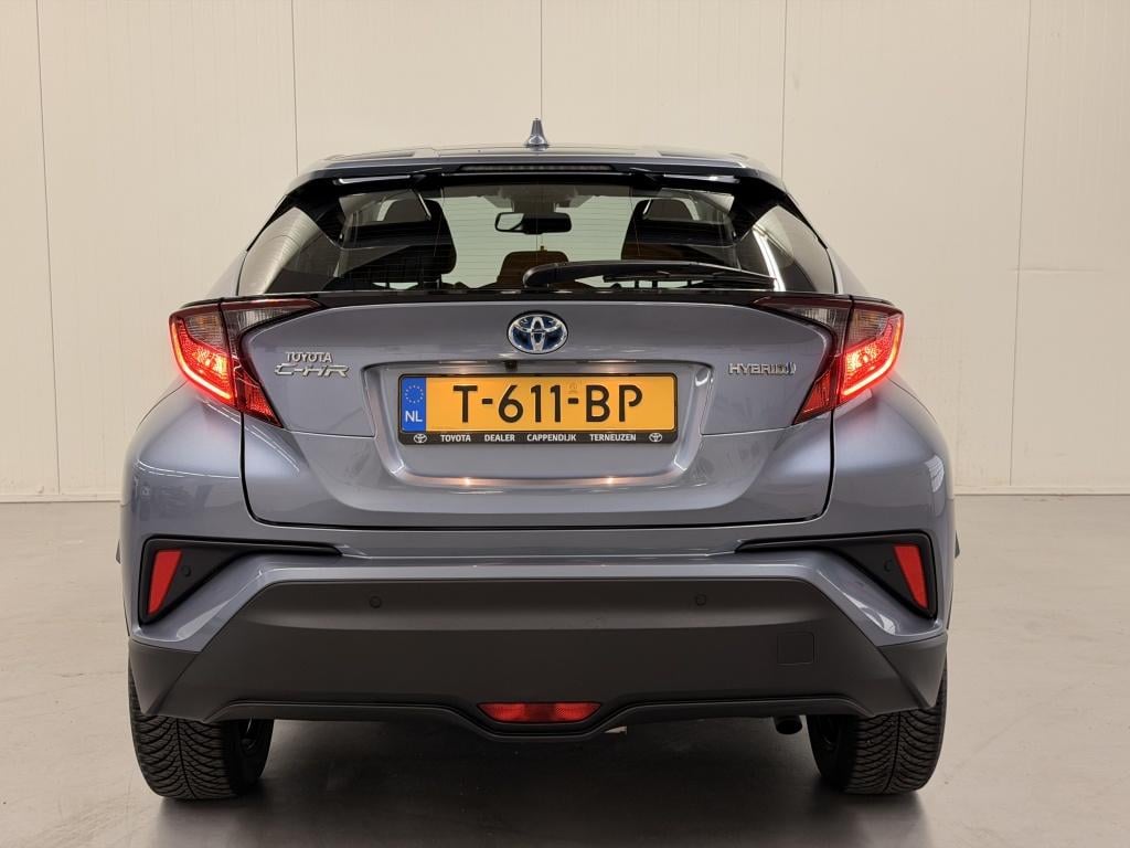 Toyota C-hr 1.8 hybrid dynamic | camera | navigatie |