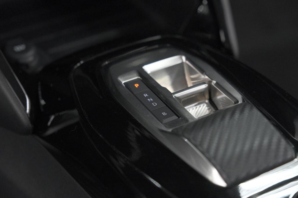 Peugeot 208 ev allure 50 kwh | soh 99,9% | 11 kw laadfunctie | apple carpla