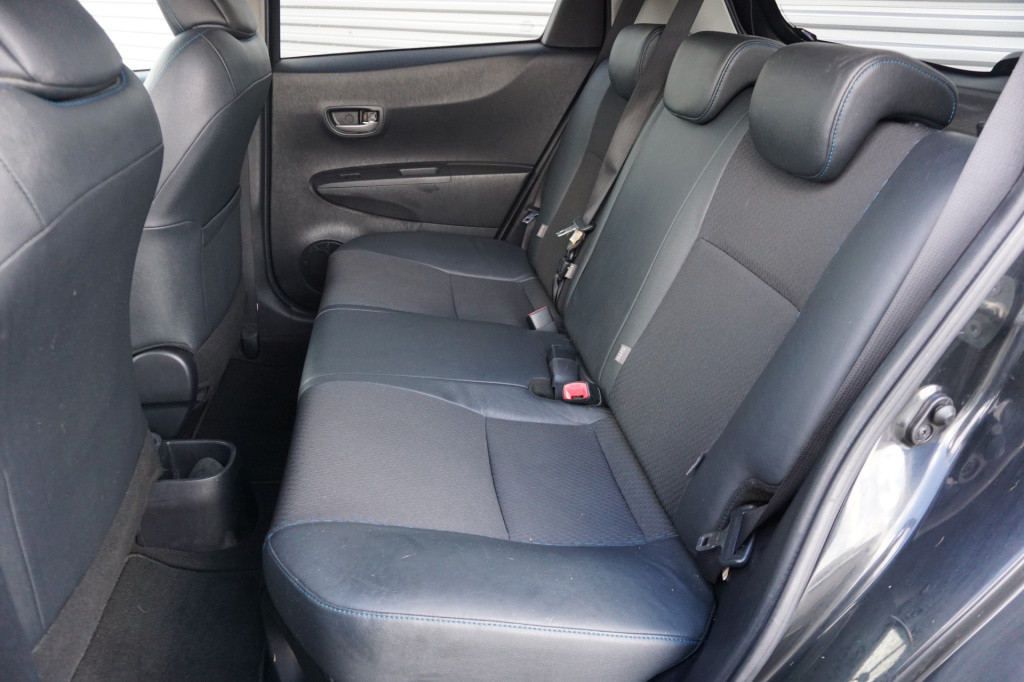 Toyota Yaris 1.5 full hybrid dynamic airco / camera / elektr. ramen / lm ve