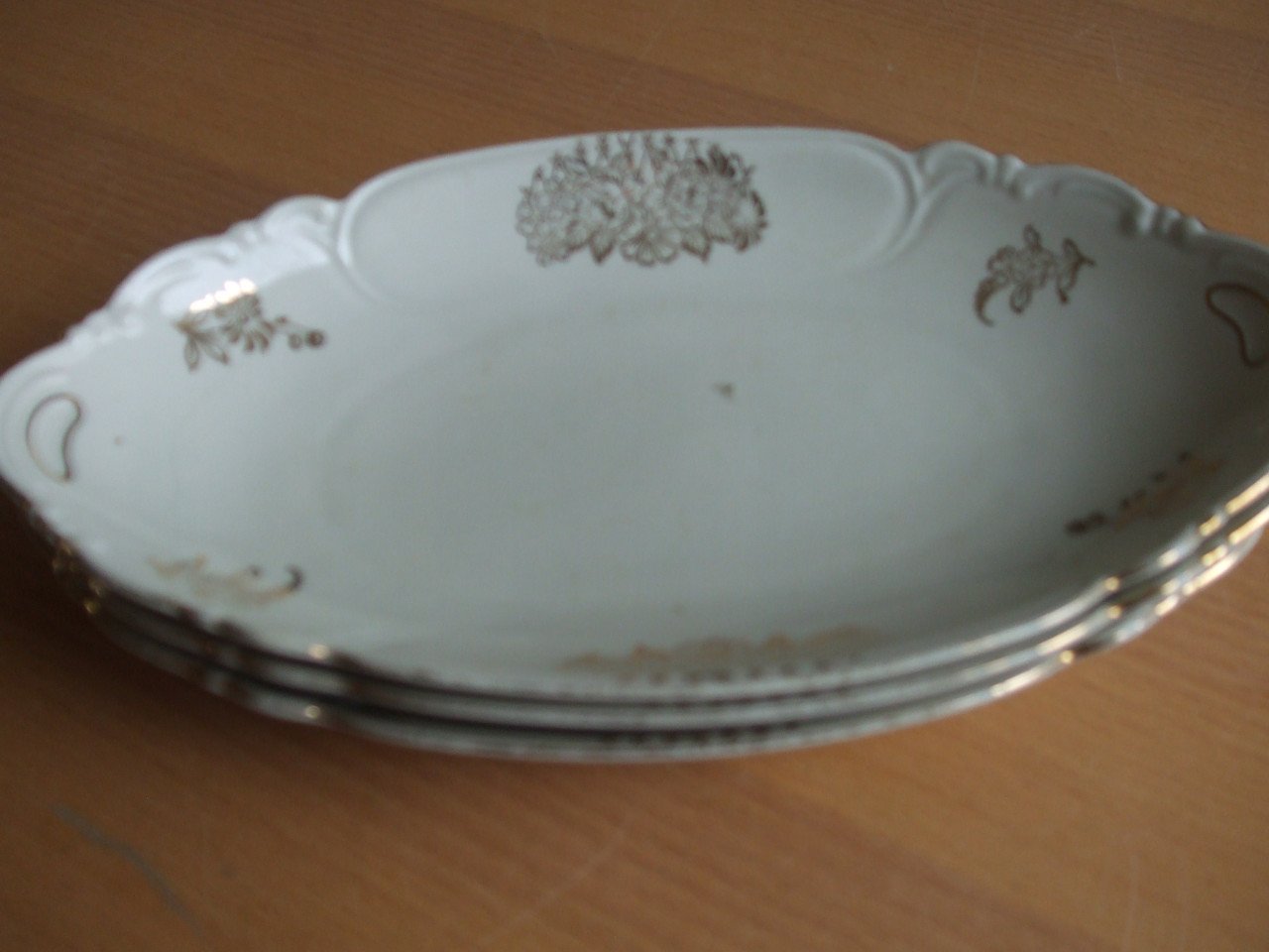 Te koop gedeelte van een goed servies.(z.g.a.n.).