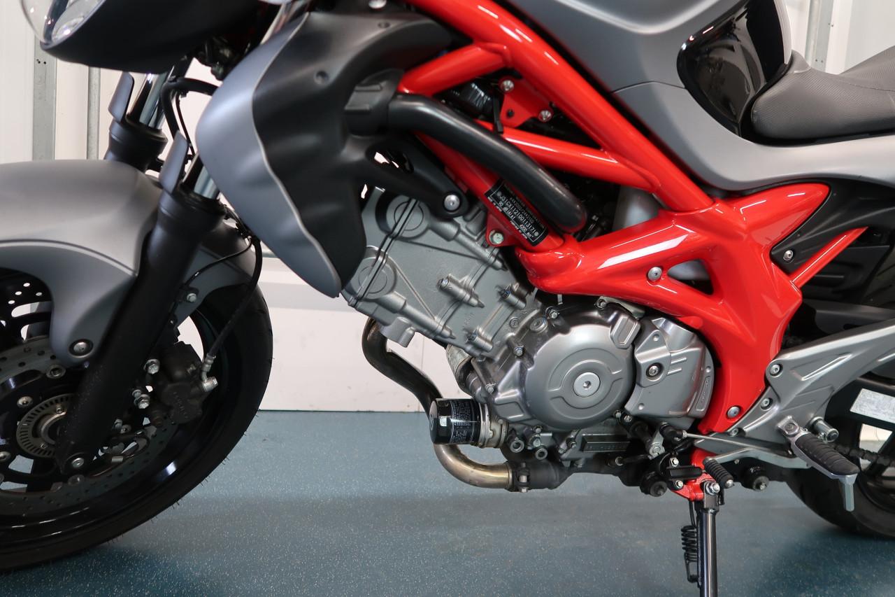 Suzuki SFV650 Gladius ABS