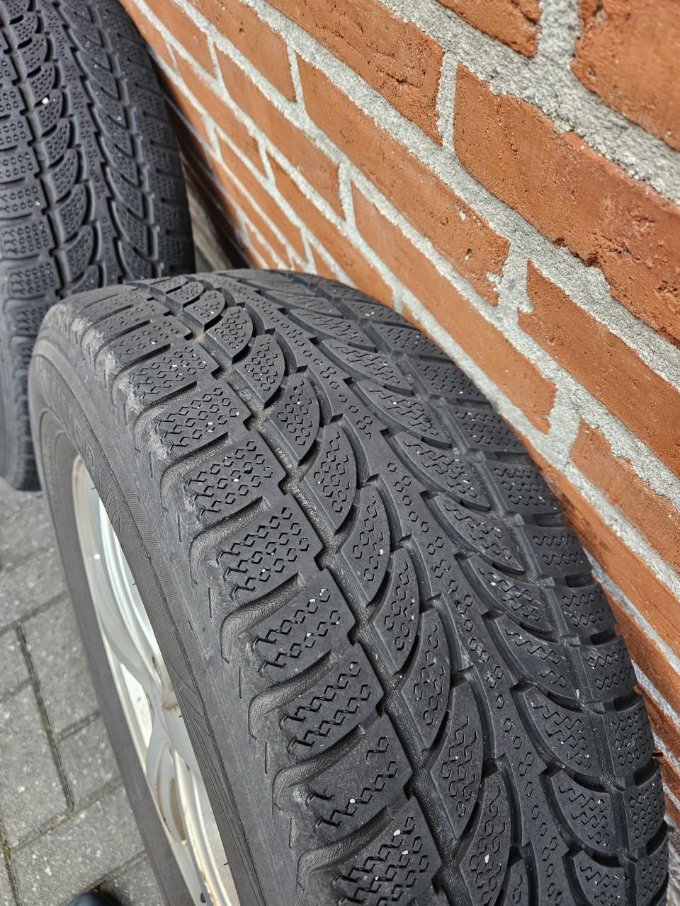 Te koop velgen met banden Q5