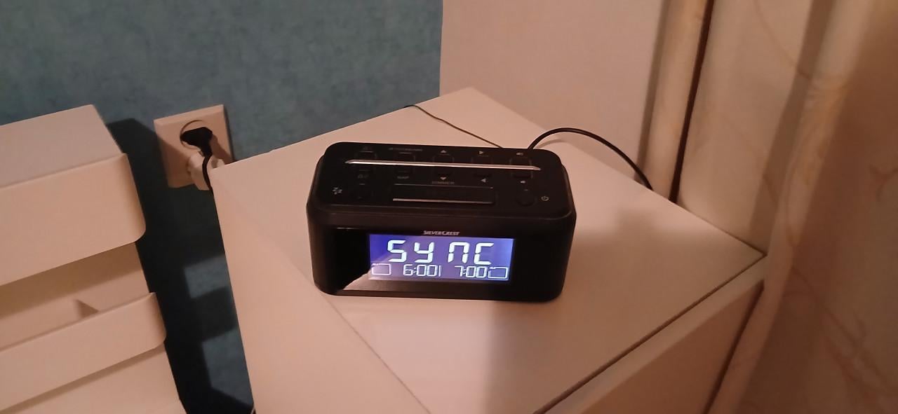 Wekker radio zwart