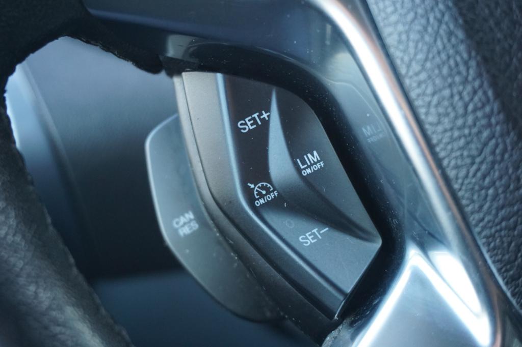 Ford Transit Custom 270 2.0 tdci l1h1 dc anniversary edition airco / navi /