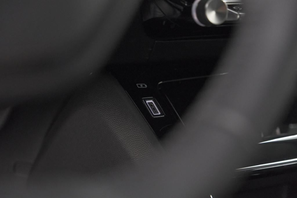 Peugeot 2008 puretech 130 eat8 allure | 360 camera | adaptieve cruise contr