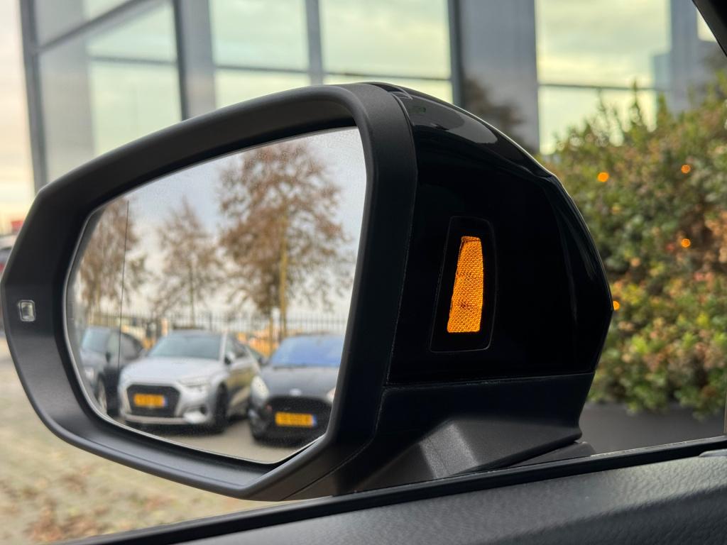 Audi Q3 sportback 45 tfsi quattro s-line * pano * black pack * trekhaak