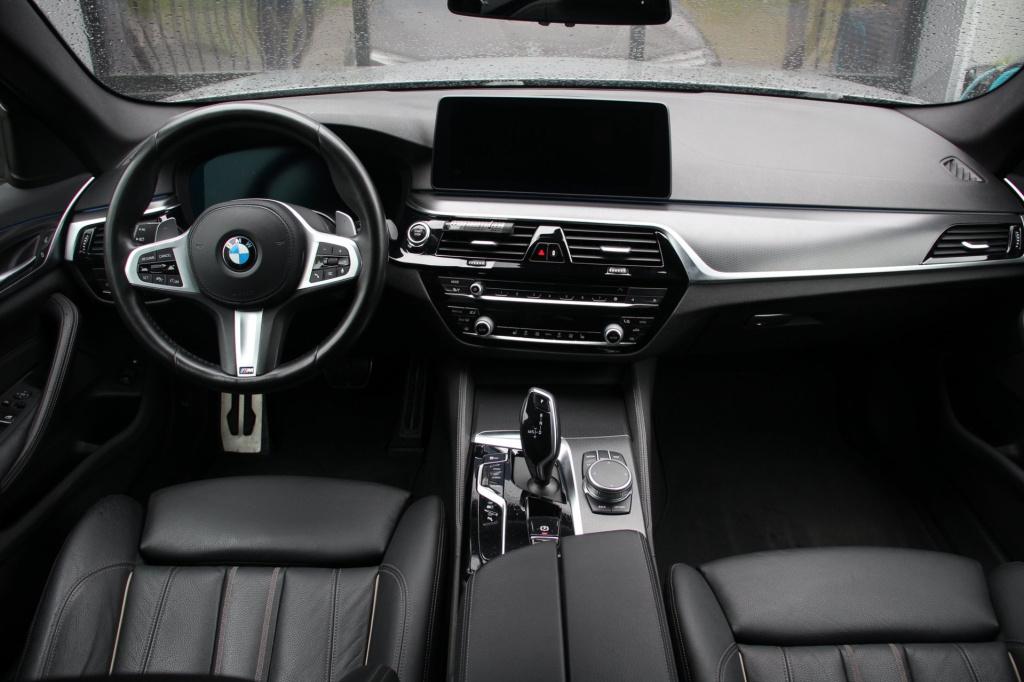 BMW 5 Serie touring 530e m-sport - 292 pk - berninagrau - trekhaak - applec
