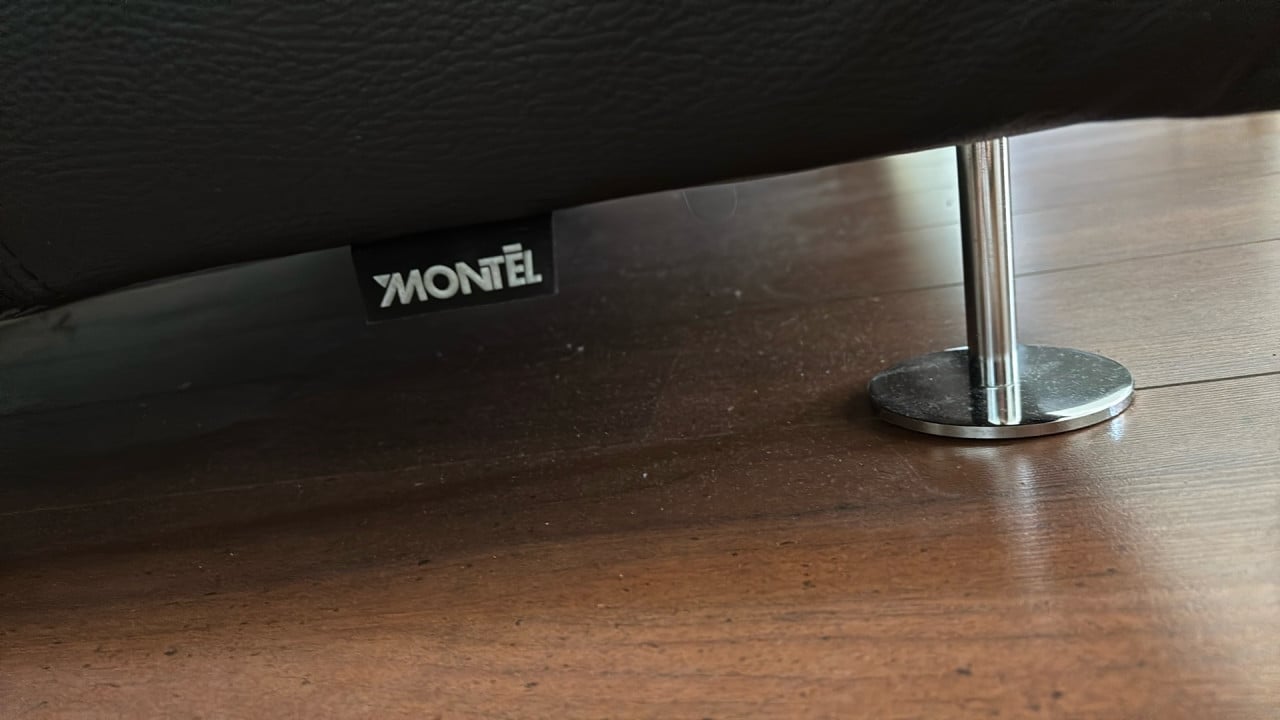 Zwart leren bank van Montel