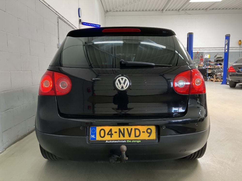 Volkswagen Golf 1.6 FSI Trendline