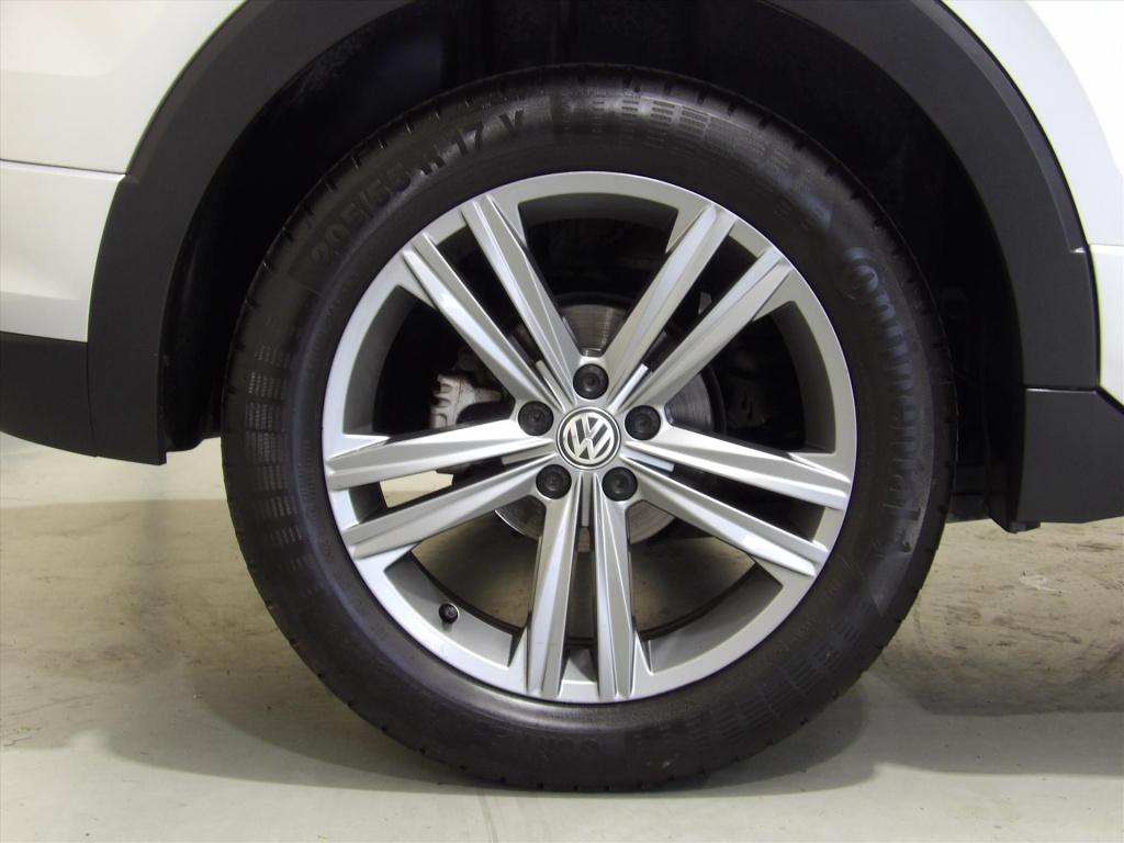 Volkswagen T-cross 1.0 tsi 115pk t-cross style r-line