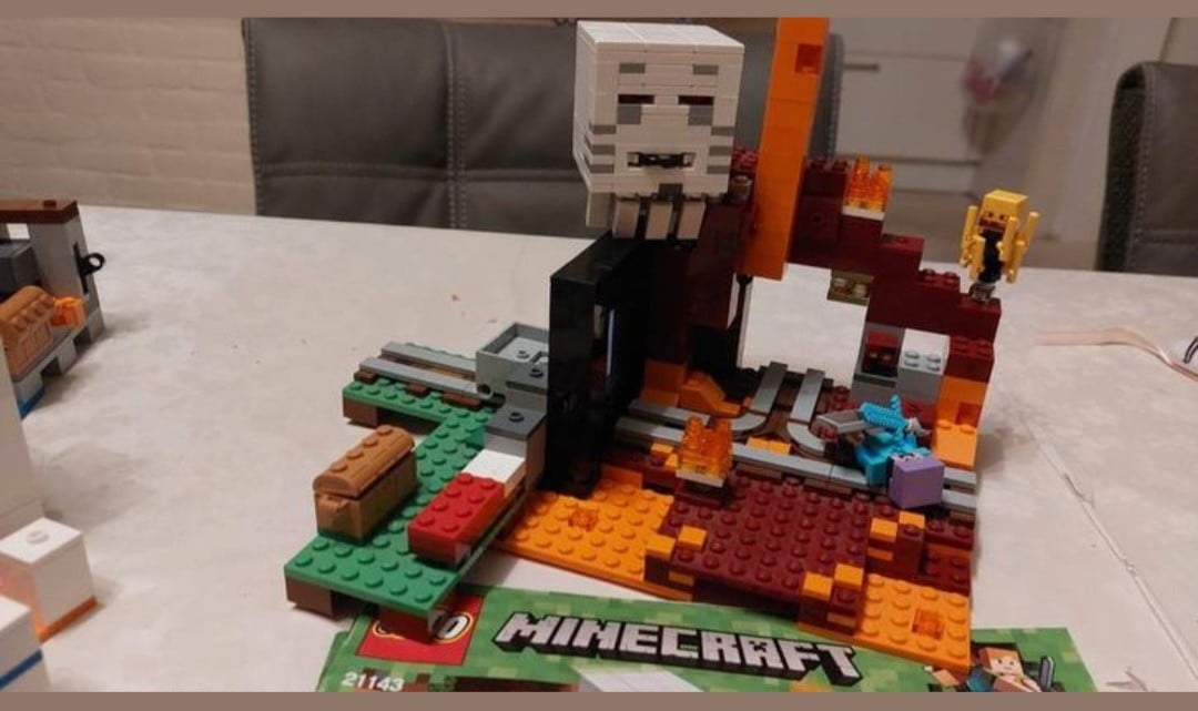 Veel Lego Minecraft sets