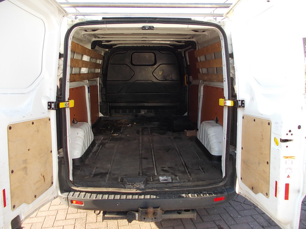 Ford Transit Custom 2.2 l2/h1 airco, nav.,cr.contr. lees tekst !!