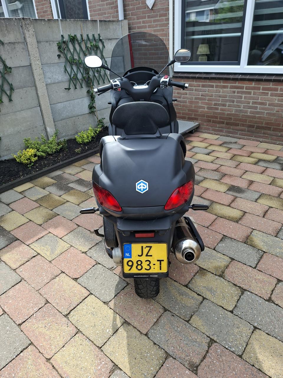 Piaggio  motorscooter