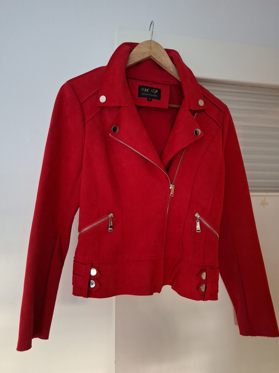 Rood jasje suede look