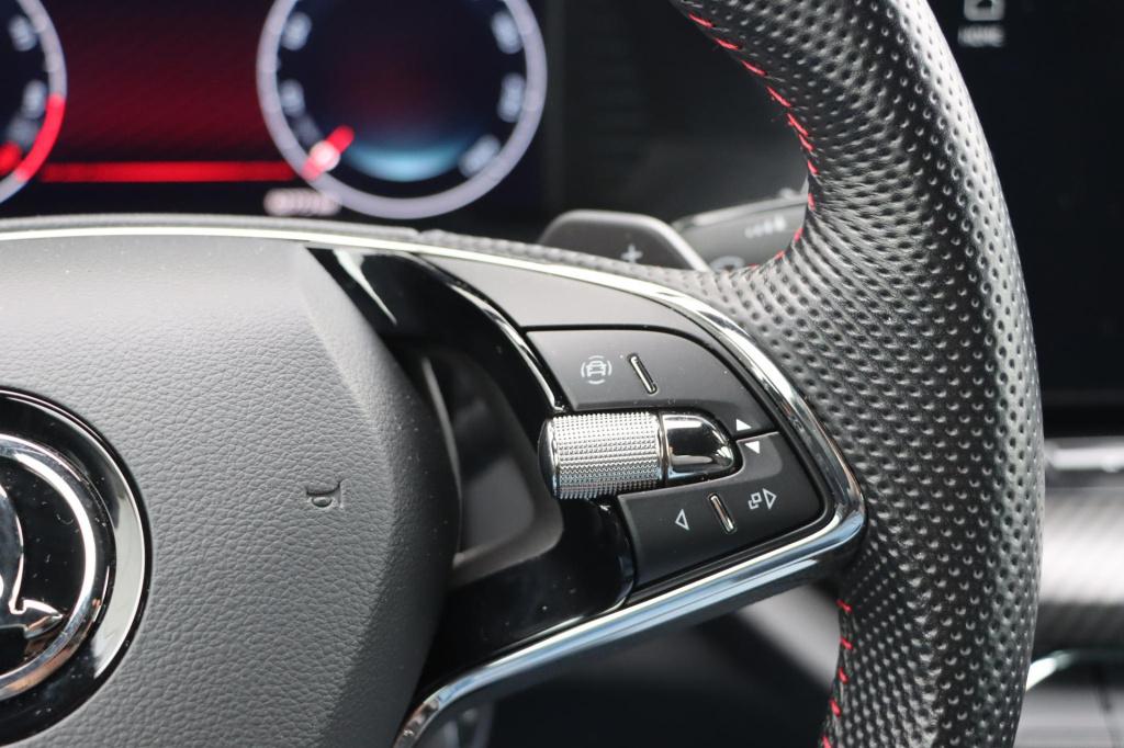 Skoda Octavia combi rs 1.4 tsi iv 245pk dsg6