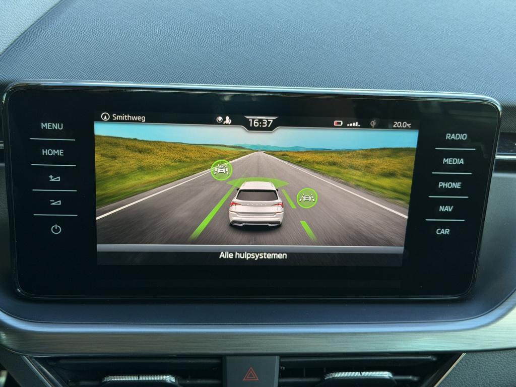 Skoda Kamiq 1.0 tsi scout line | apple carplay | lane assist | stoel/stuur 
