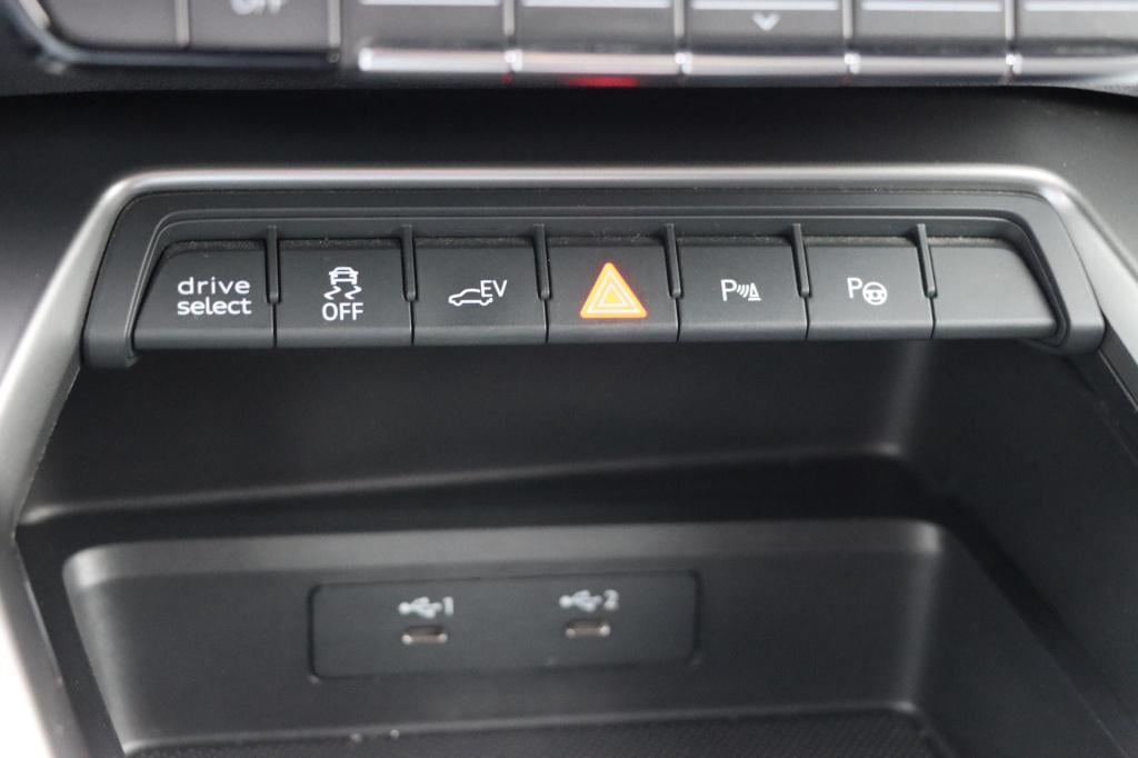 Audi A3 sportback 40 tfsi e s edition 204pk s-tronic