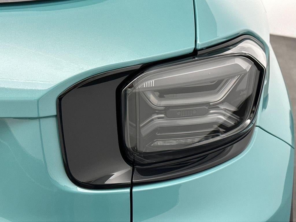 Jeep Avenger 1.2 e-hybrid summit | camera | apple carplay & android auto |