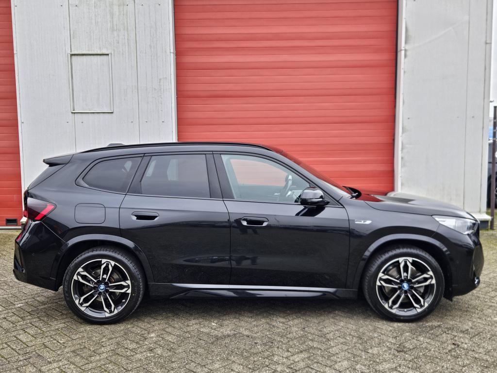 BMW X1 xdrive30e m-sport | pano | memory