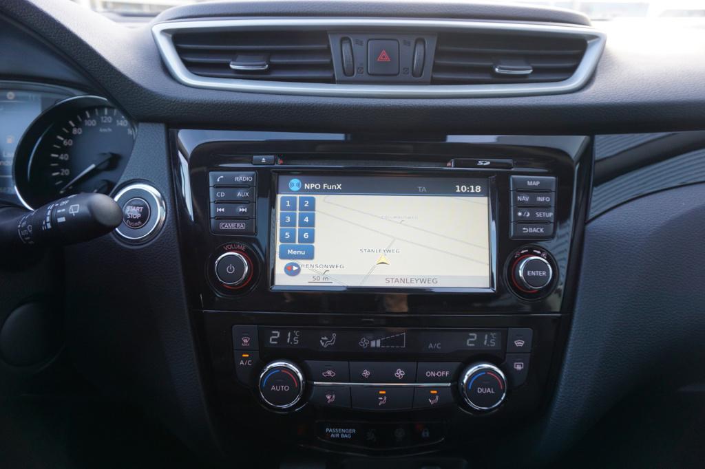 Nissan Qashqai 1.2 tekna - automaat / climate / navi / cruise / leder / cam