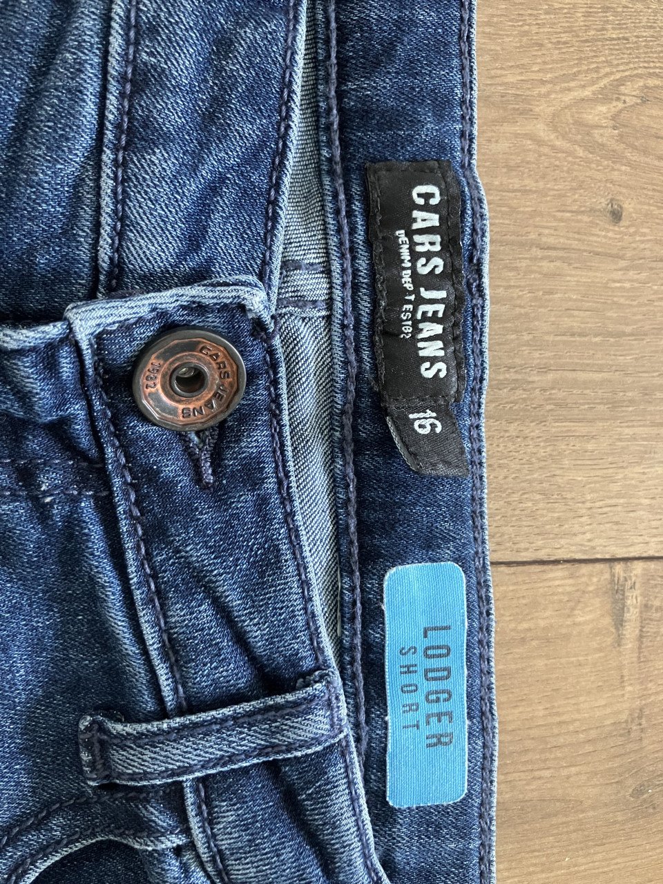 Te koop jongens korte jeans CARS maat 16