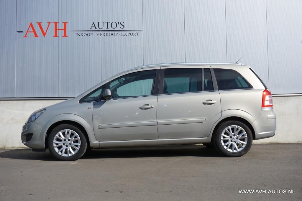Opel Zafira 1.8 111 years edition, 7 - persoons!