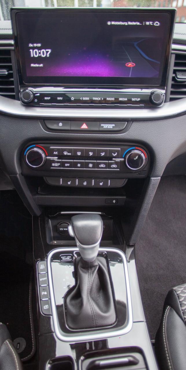 Kia Ceed Sportswagon 1.6 gdi phev dynamicplusline pano.