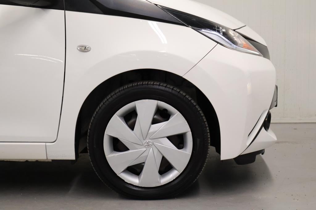 Toyota Aygo 1.0 vvt-i x-play