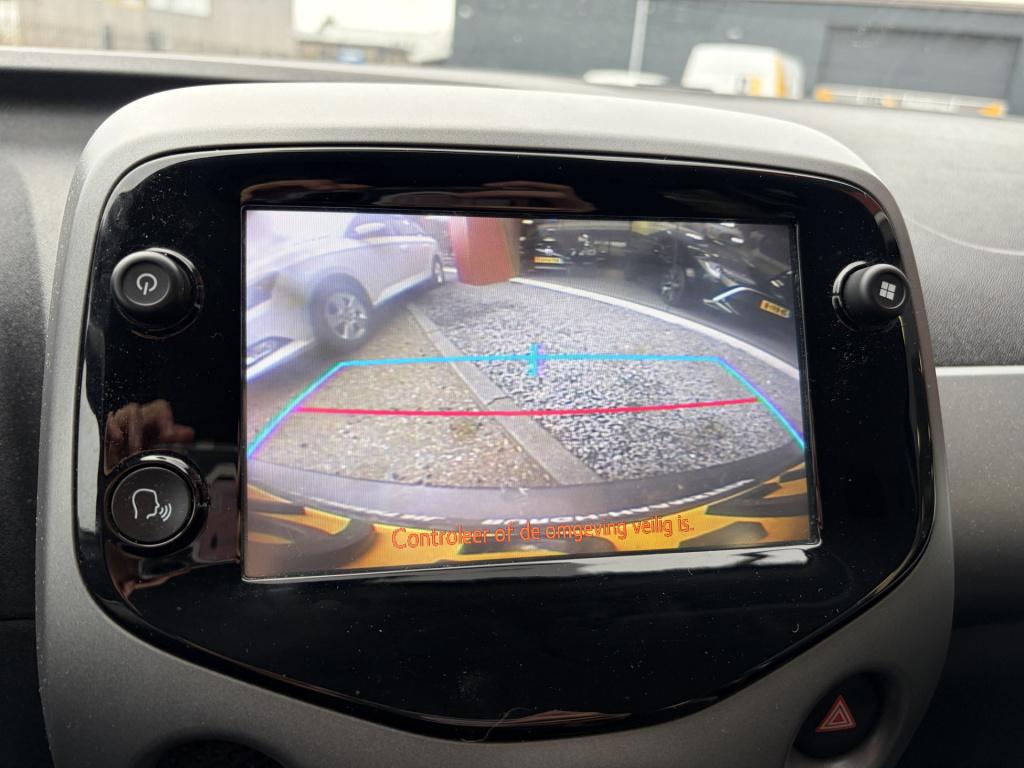 Toyota Aygo 1.0 vvt-i x-play