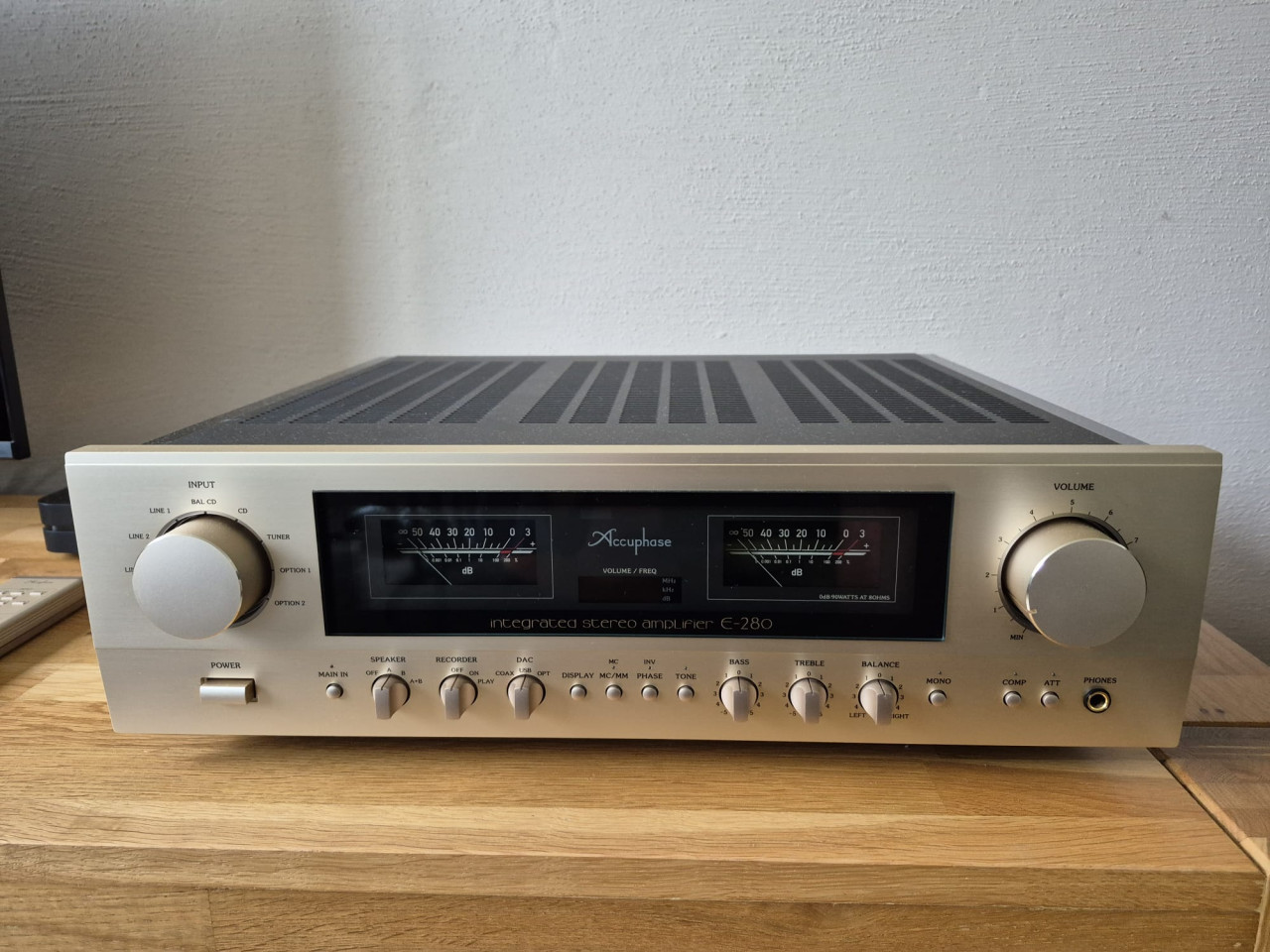 Accuphase E- 280