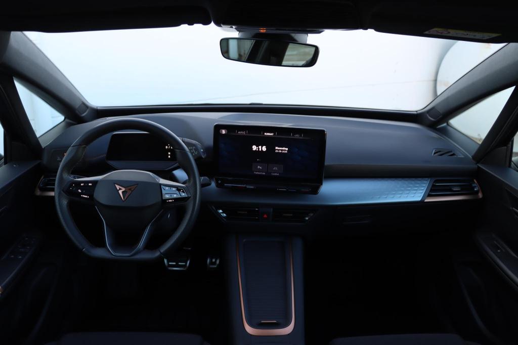 Cupra Born business 62 kwh 204 pk | soh 96,6% |
