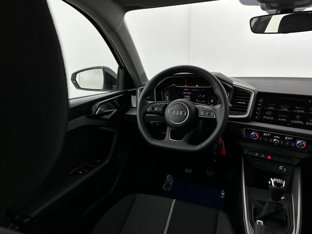 Audi A1 Sportback advanced edition 25 tfsi 70 kw / 95 pk sportback 5