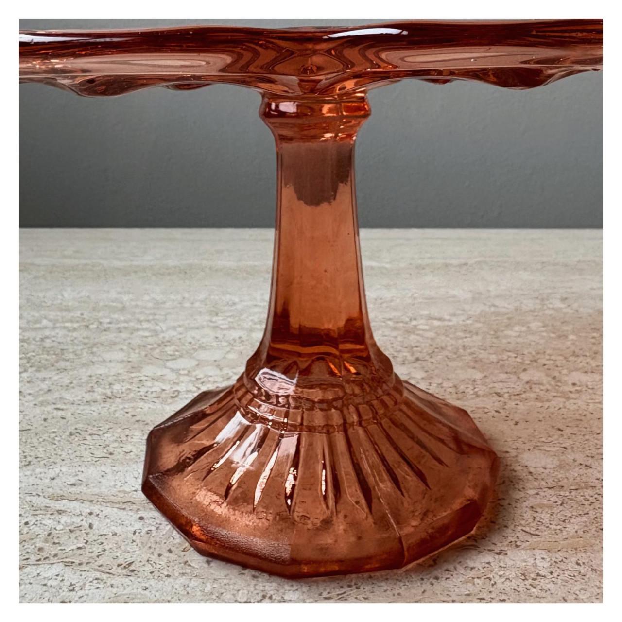 Roze persglazen taartplateau