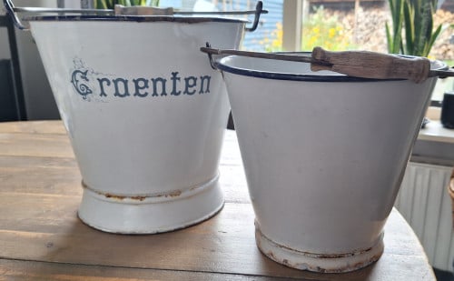 Brocante Emaille emmers