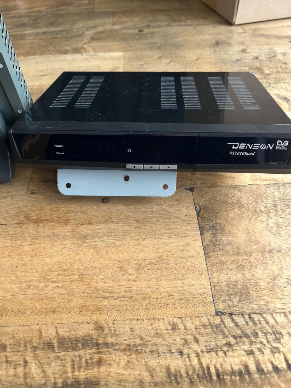 Volautomatische satelliet schotel 85 cm