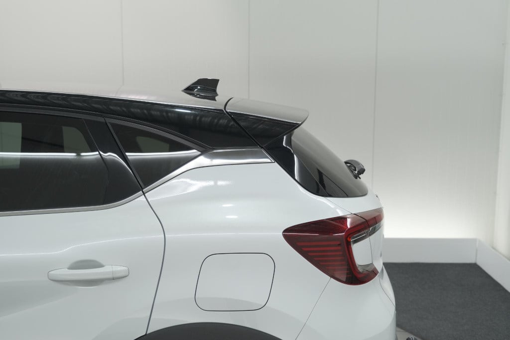 Renault Captur 1.6 e-tech plug-in hybrid 160 intens | trekhaak | camera | a