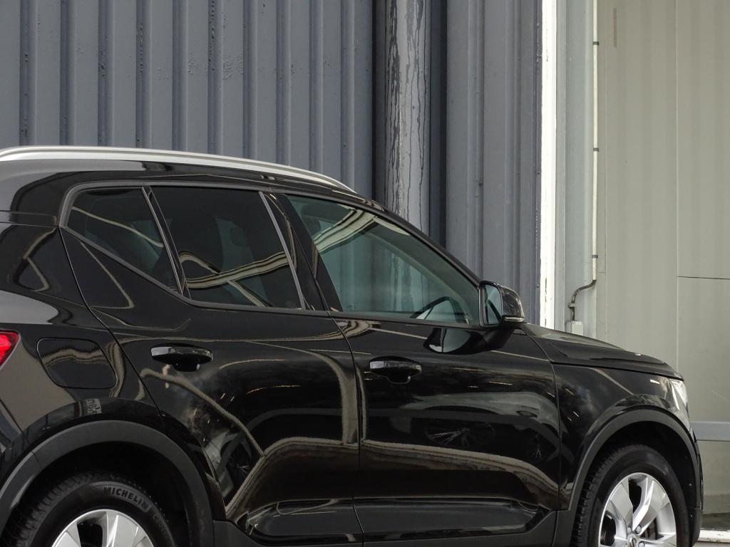 Volvo XC40 2.0 t4 momentum
