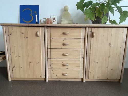 Houten dressoir