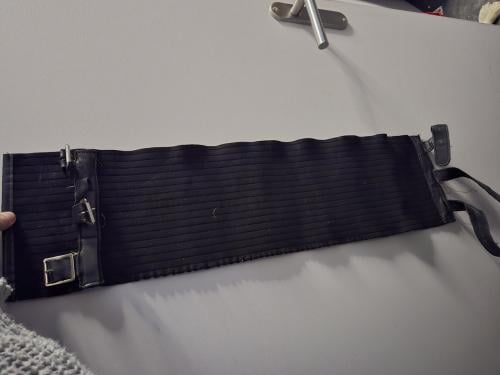 Elastische niergordel uit begin jaren 70. Ideaal voor motorrijders.