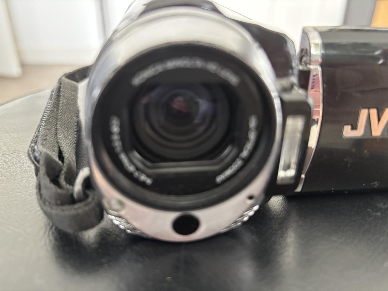 JVC Everio GZ-HM550