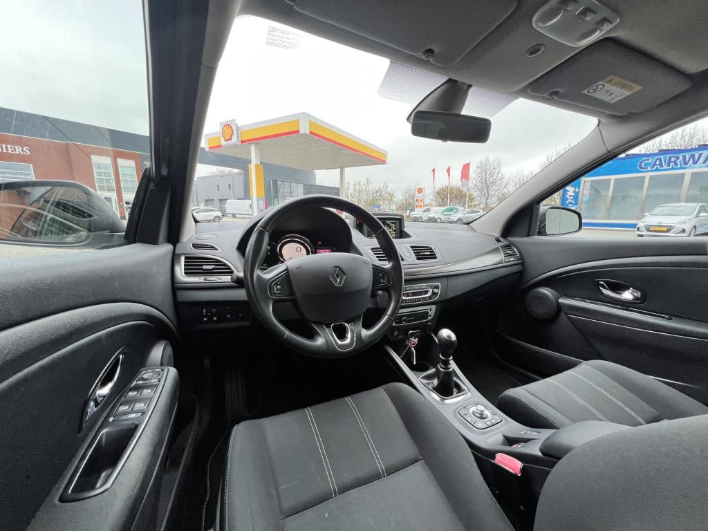 Renault Megane 1.2 tce limited | nav | trekhaak | climate control | radio |