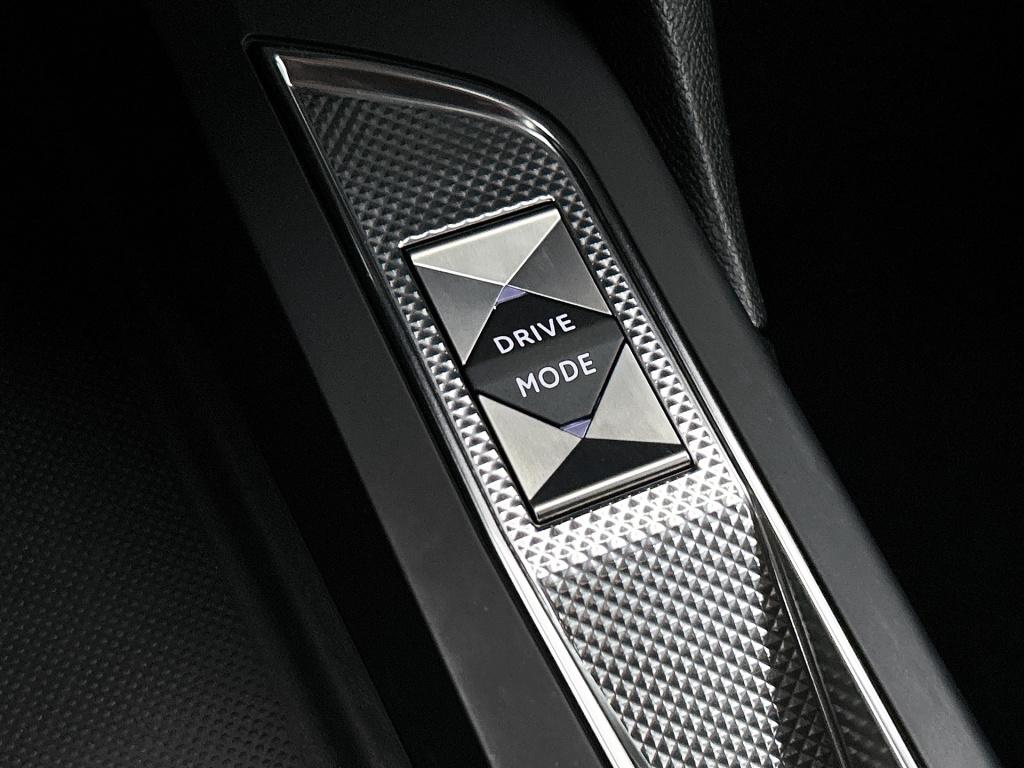Ds Ds 3 100pk performance line | rijklaar | keyless entry | parkeersensor v