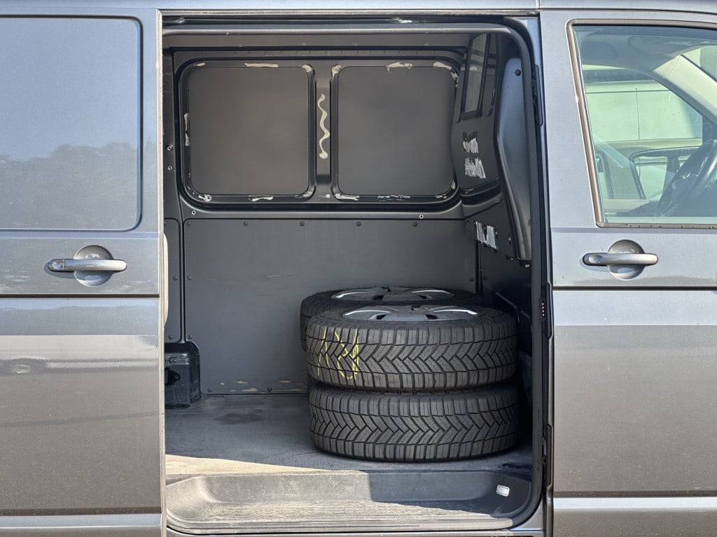 Volkswagen Transporter 2.0 tdi l1h1 comfortline | led | navi | 18'' lm velg