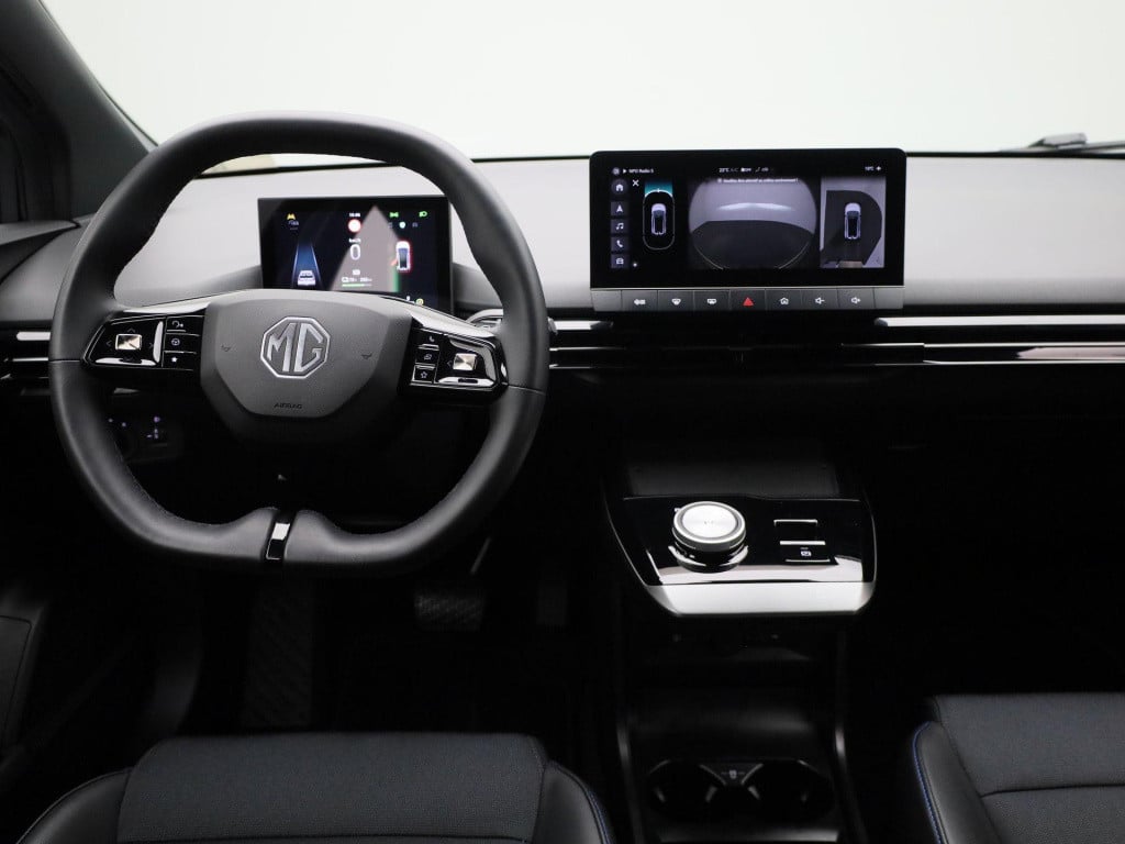 MG Mg4 64 kwh luxury