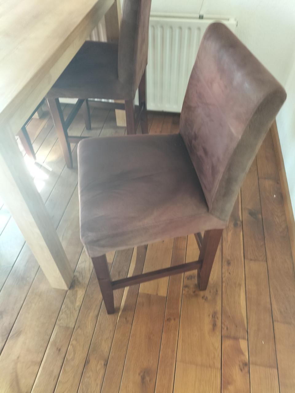 Bartafel met 4 krukken