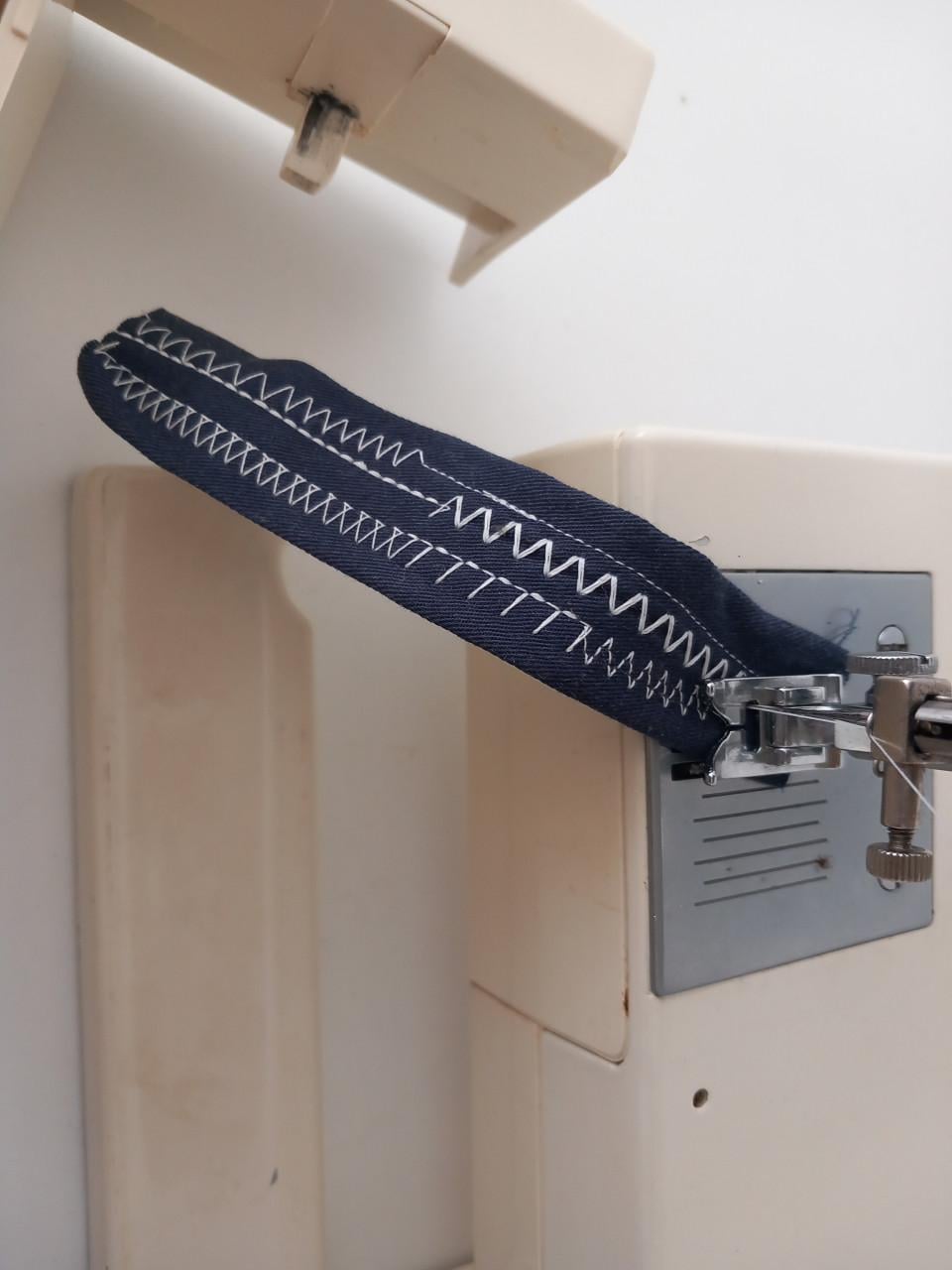 Oerdegelijke ANKER naaimachine