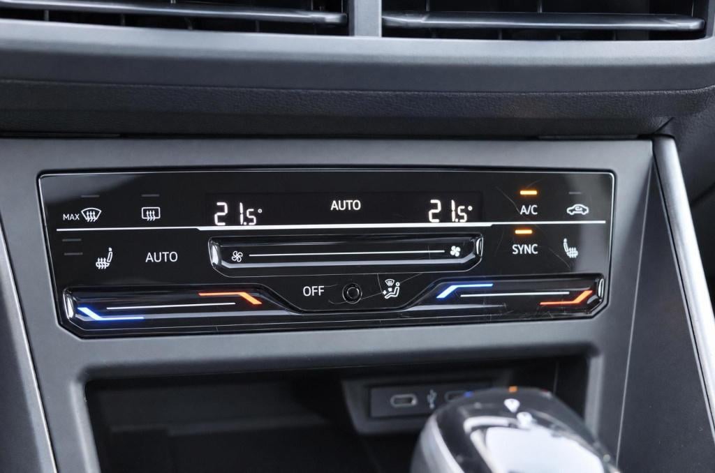 Volkswagen Taigo 1.5 tsi r-line 150pk dsg7