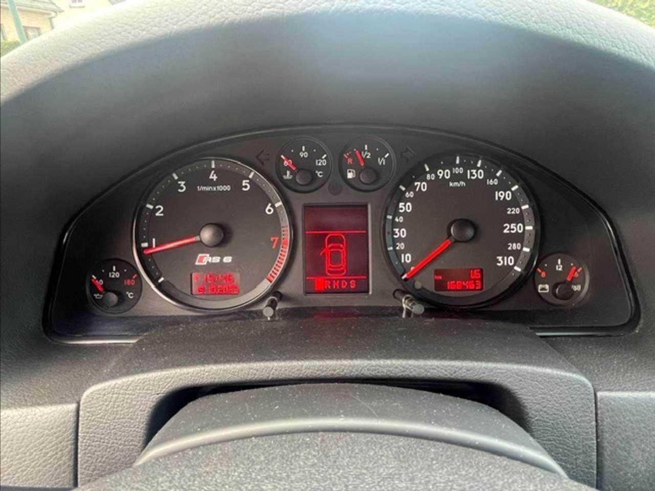 Audi RS6 4.2 V8