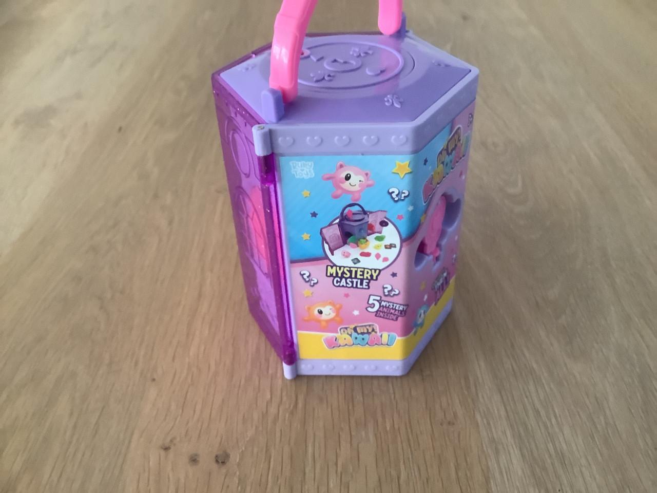 Oh my Kawaii - Verrassingsdoos met sleutels om de deurtjes te openen